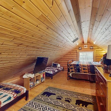 Pine Cone Cabin Gatlinburg Exterior foto